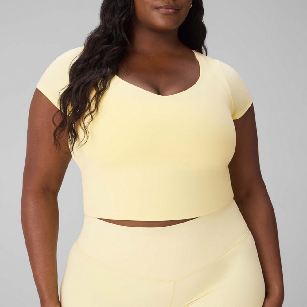 Fabletics Workout Set - Picture 5 of 8
